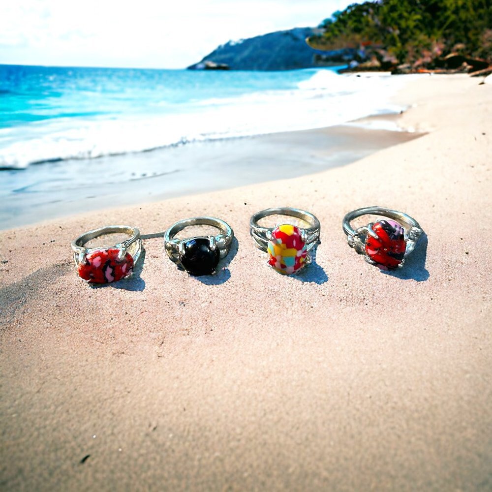 Colorful Bohemian Rings